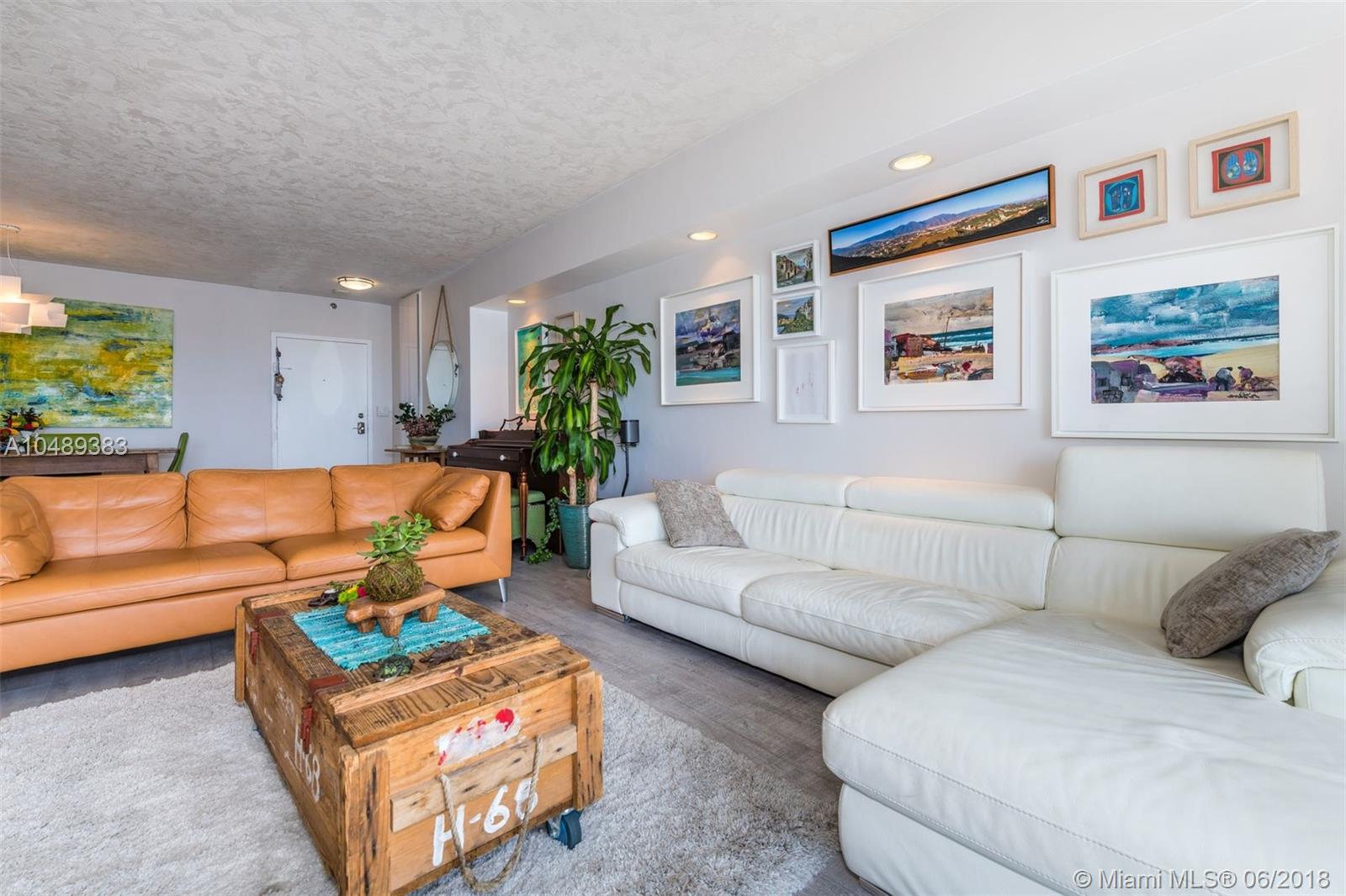 BRICKELL TOWNHOUSE CONDO - Residential