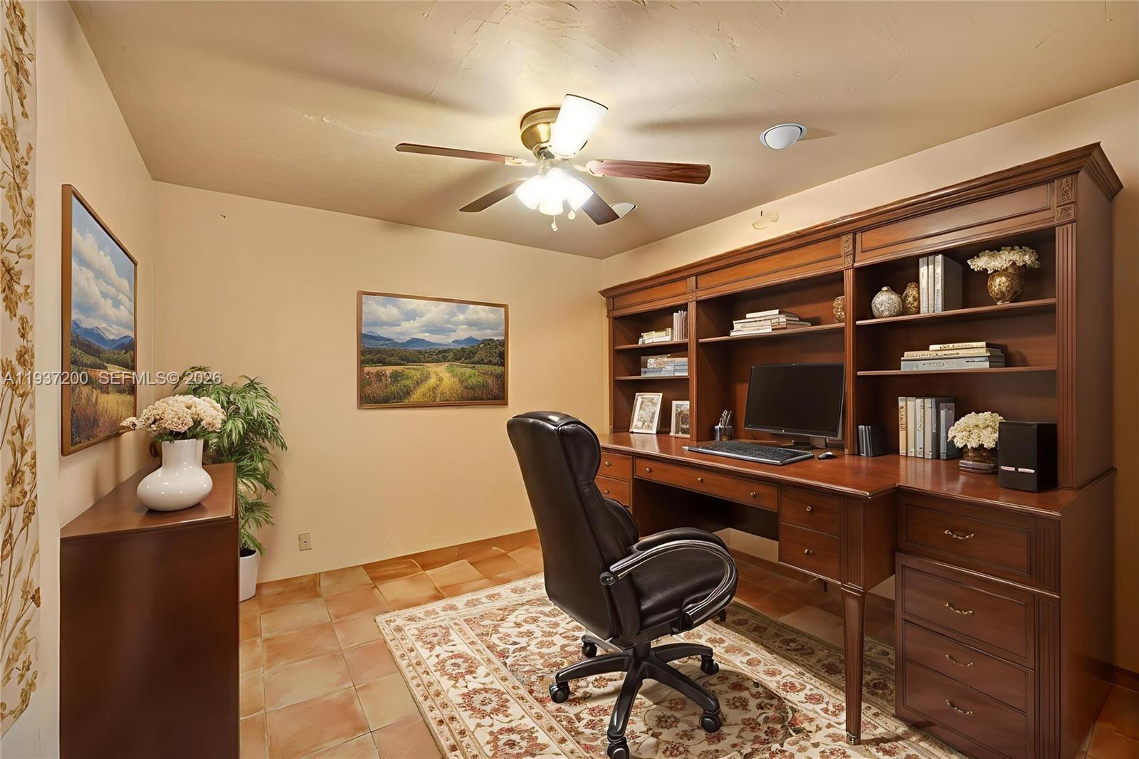 HOLLYWOOD LAKES SECTION - Residential