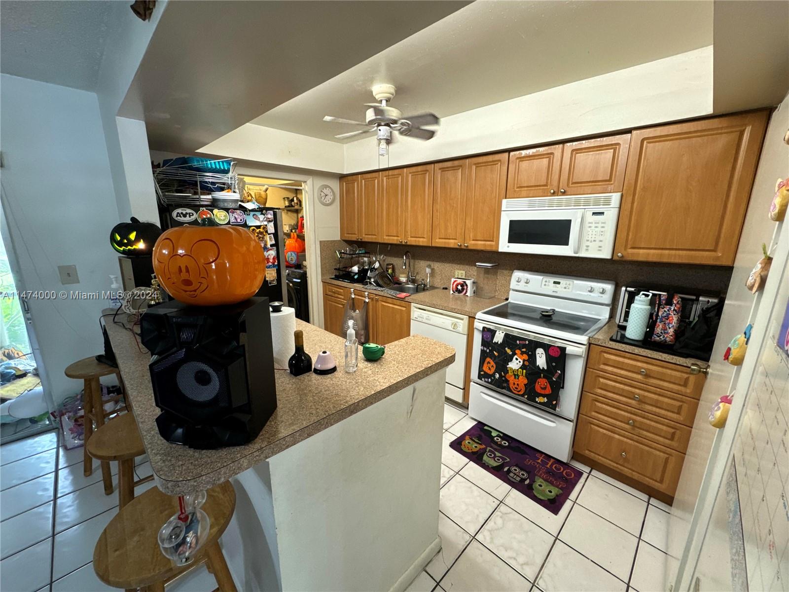 KENDALL ACRES WEST CONDO - Residential
