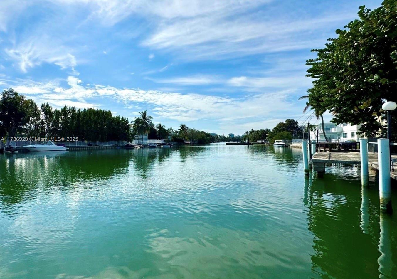 NORMANDY SH YACHT & CO CL - Residential