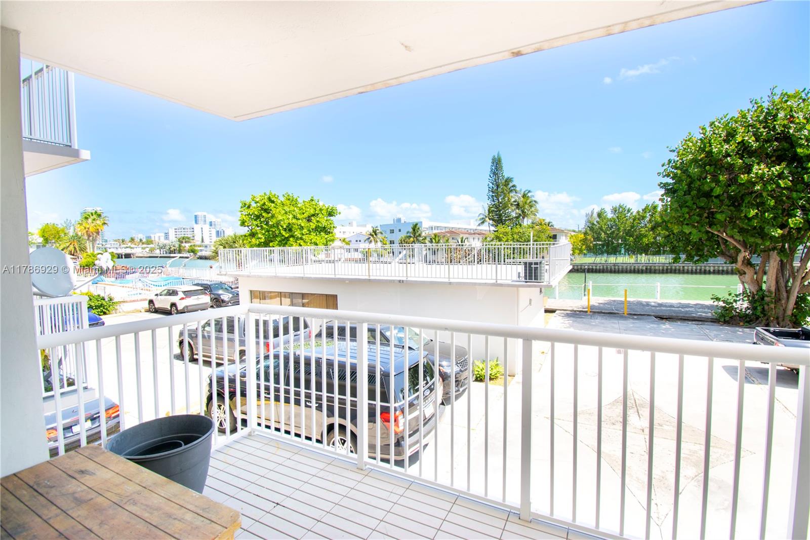 NORMANDY SH YACHT & CO CL - Residential