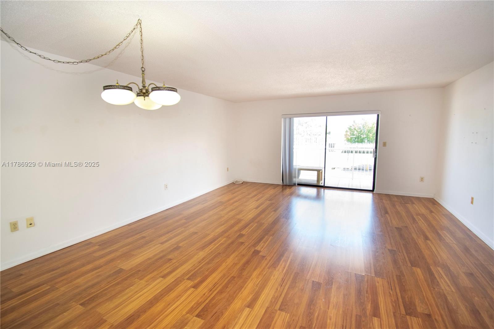 NORMANDY SH YACHT & CO CL - Residential