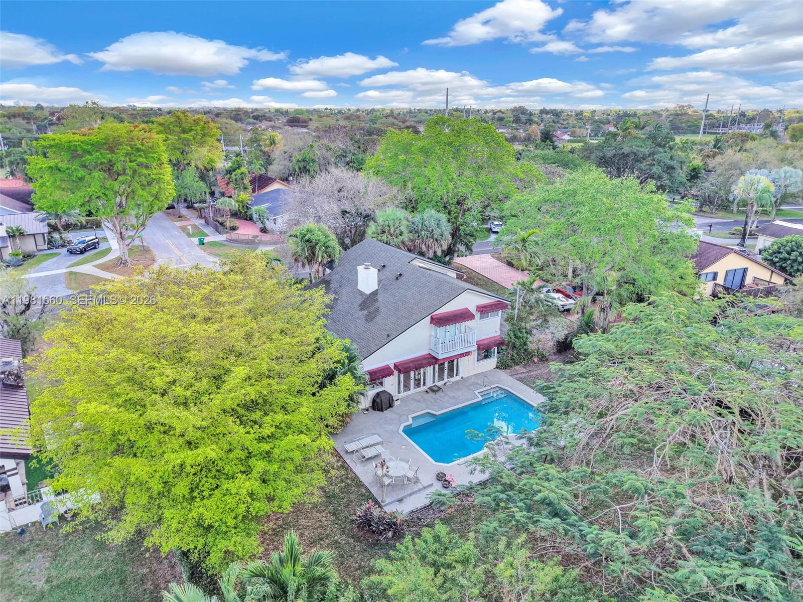 CALUSA CLUB ESTATES - Residential