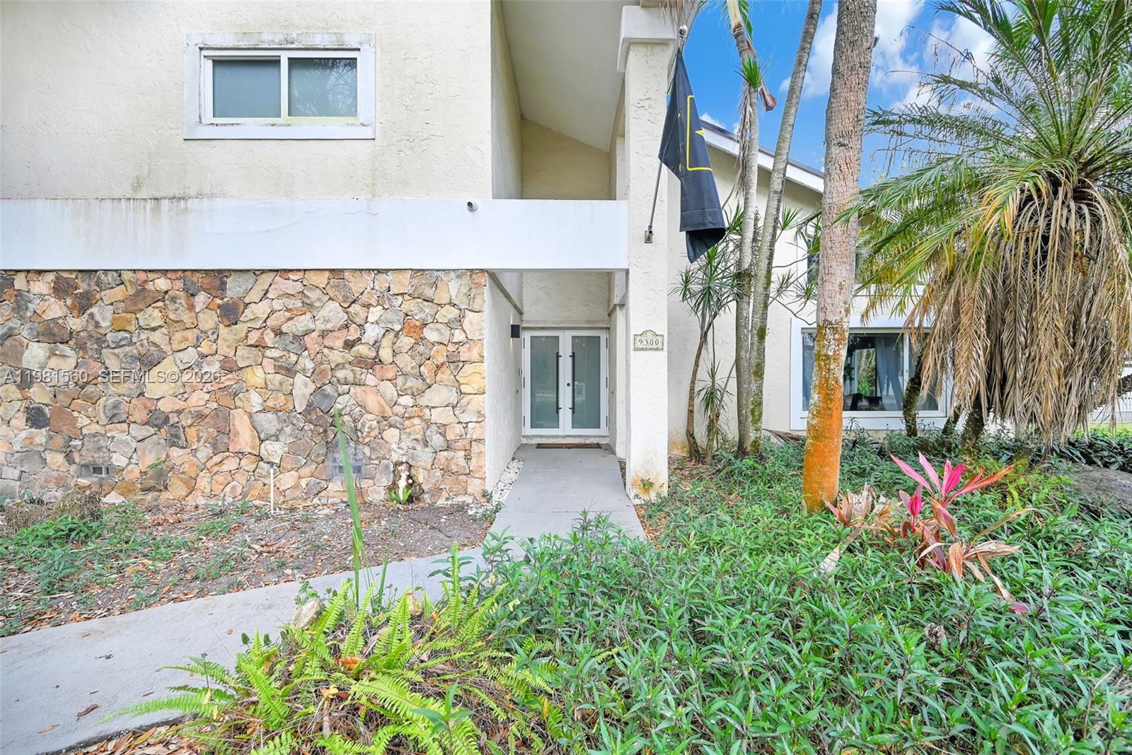 CALUSA CLUB ESTATES - Residential