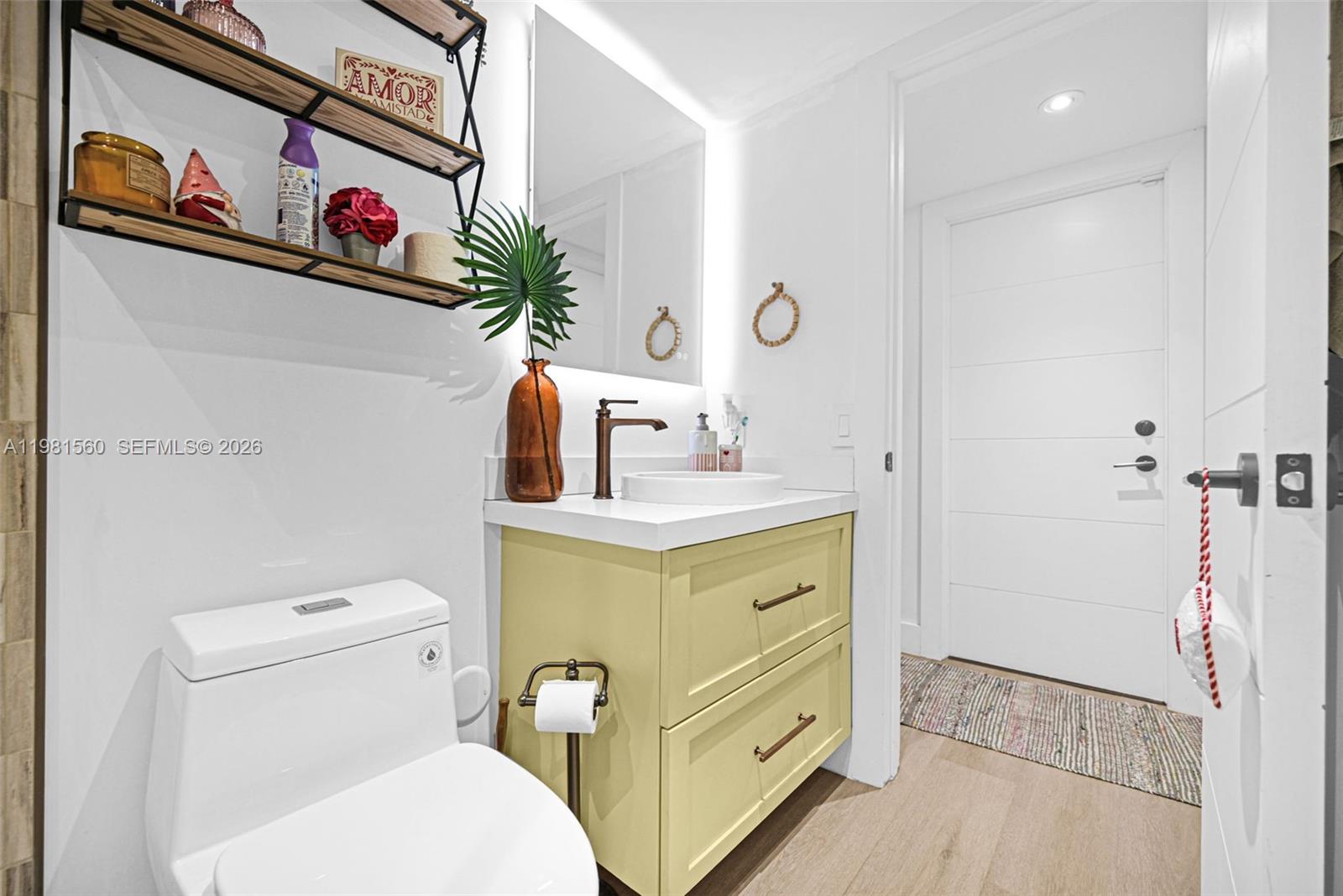 CALUSA CLUB ESTATES - Residential