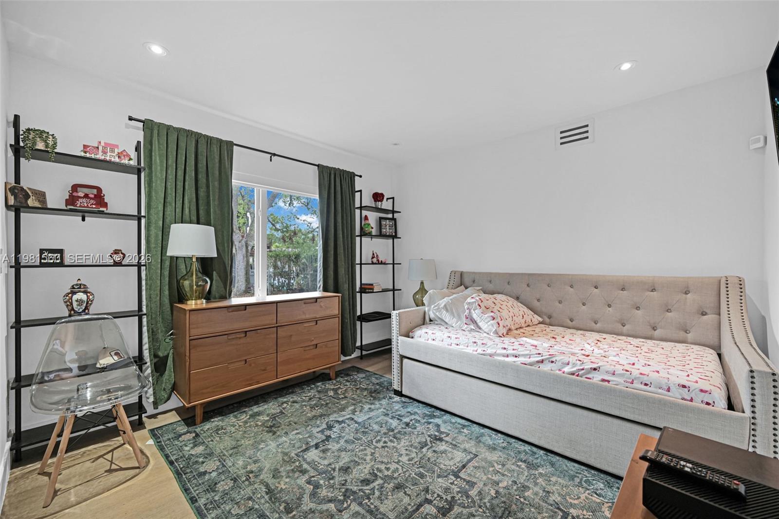 CALUSA CLUB ESTATES - Residential