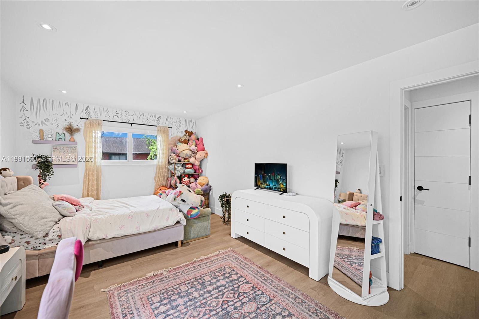 CALUSA CLUB ESTATES - Residential