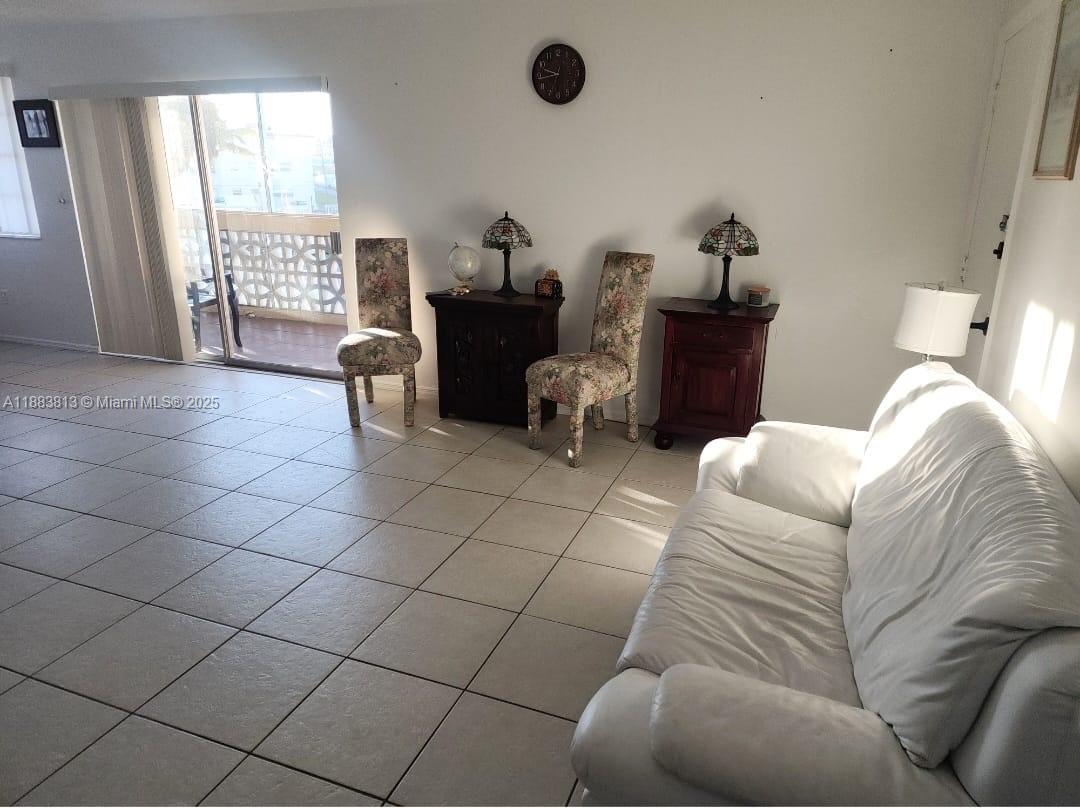 SANS SOUCI CONDO - Residential Lease
