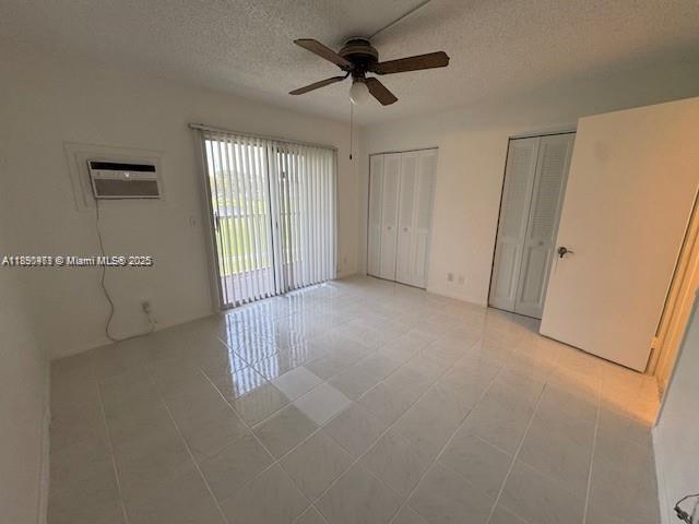 NEW HAMPTON AT CENTURY VI - Residential