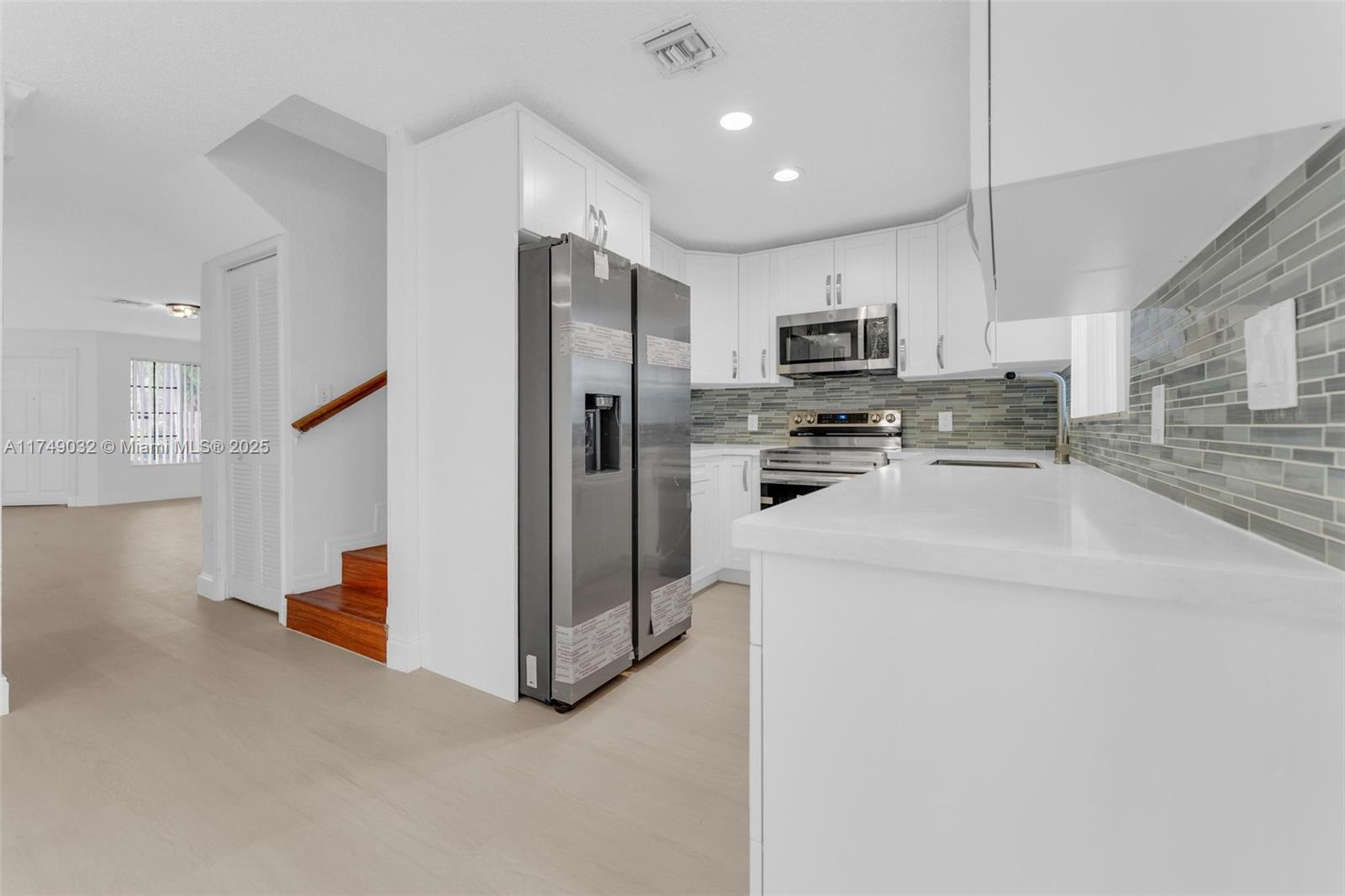 WELLEBY UNIT THIRTEEN - Residential