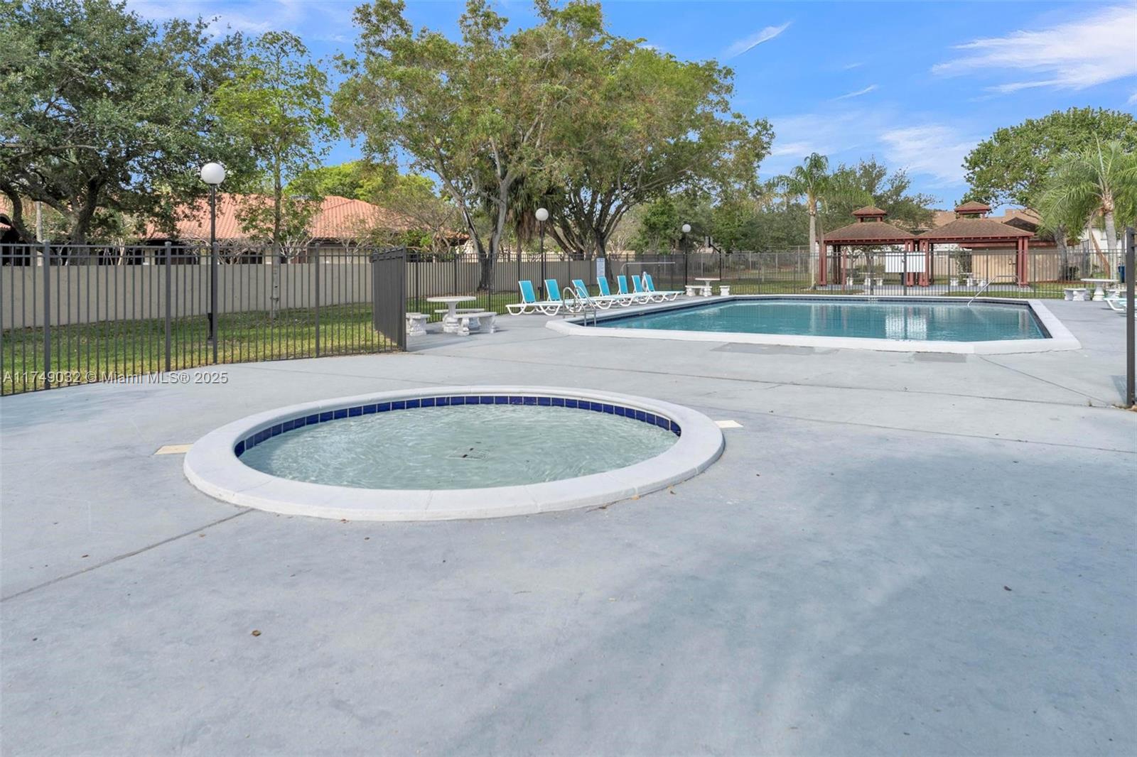 WELLEBY UNIT THIRTEEN - Residential