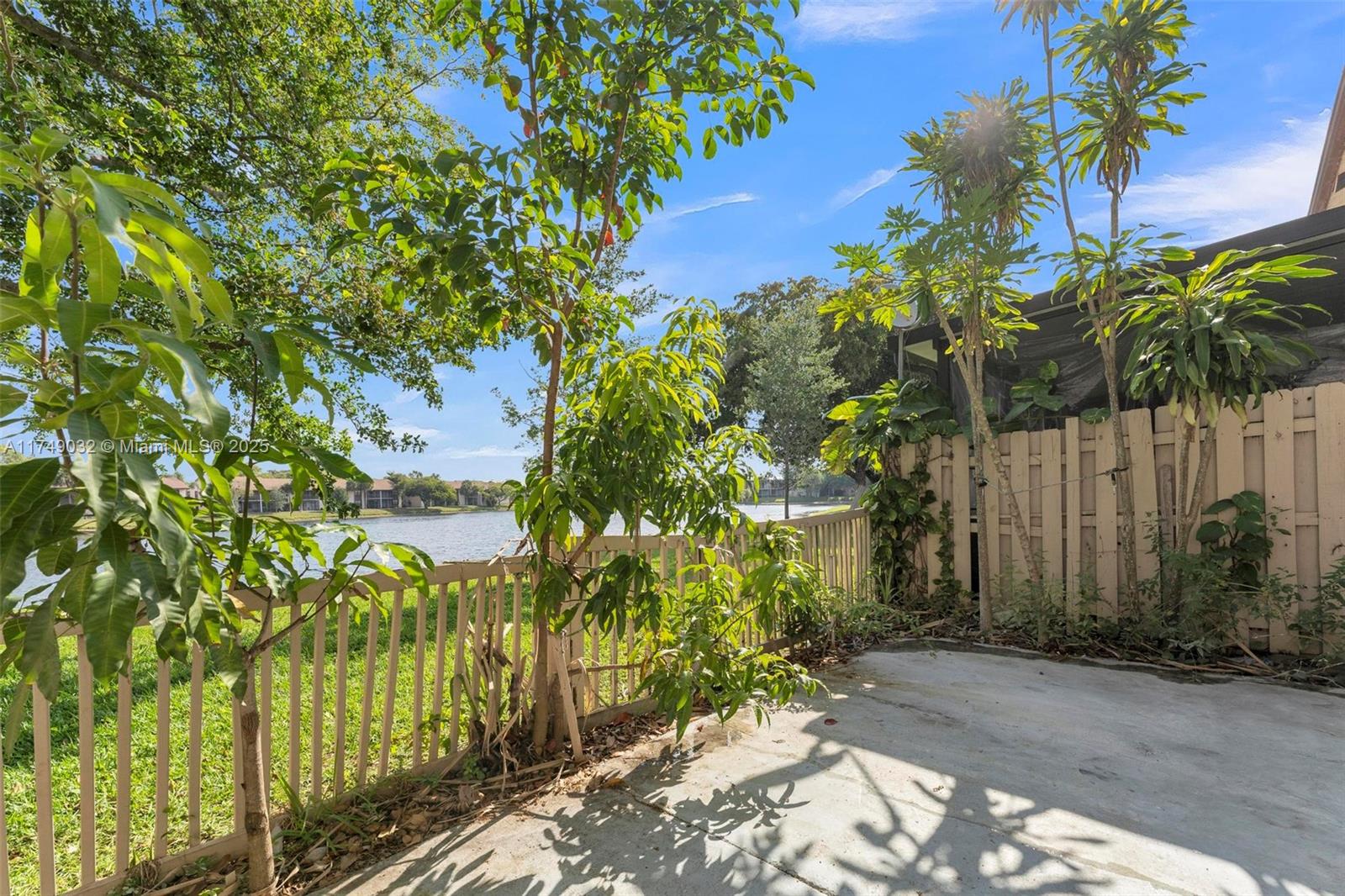 WELLEBY UNIT THIRTEEN - Residential