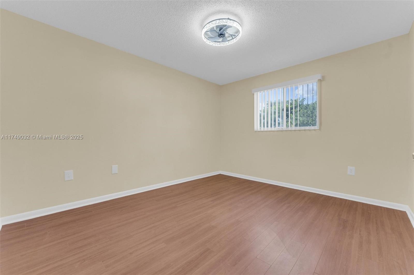 WELLEBY UNIT THIRTEEN - Residential