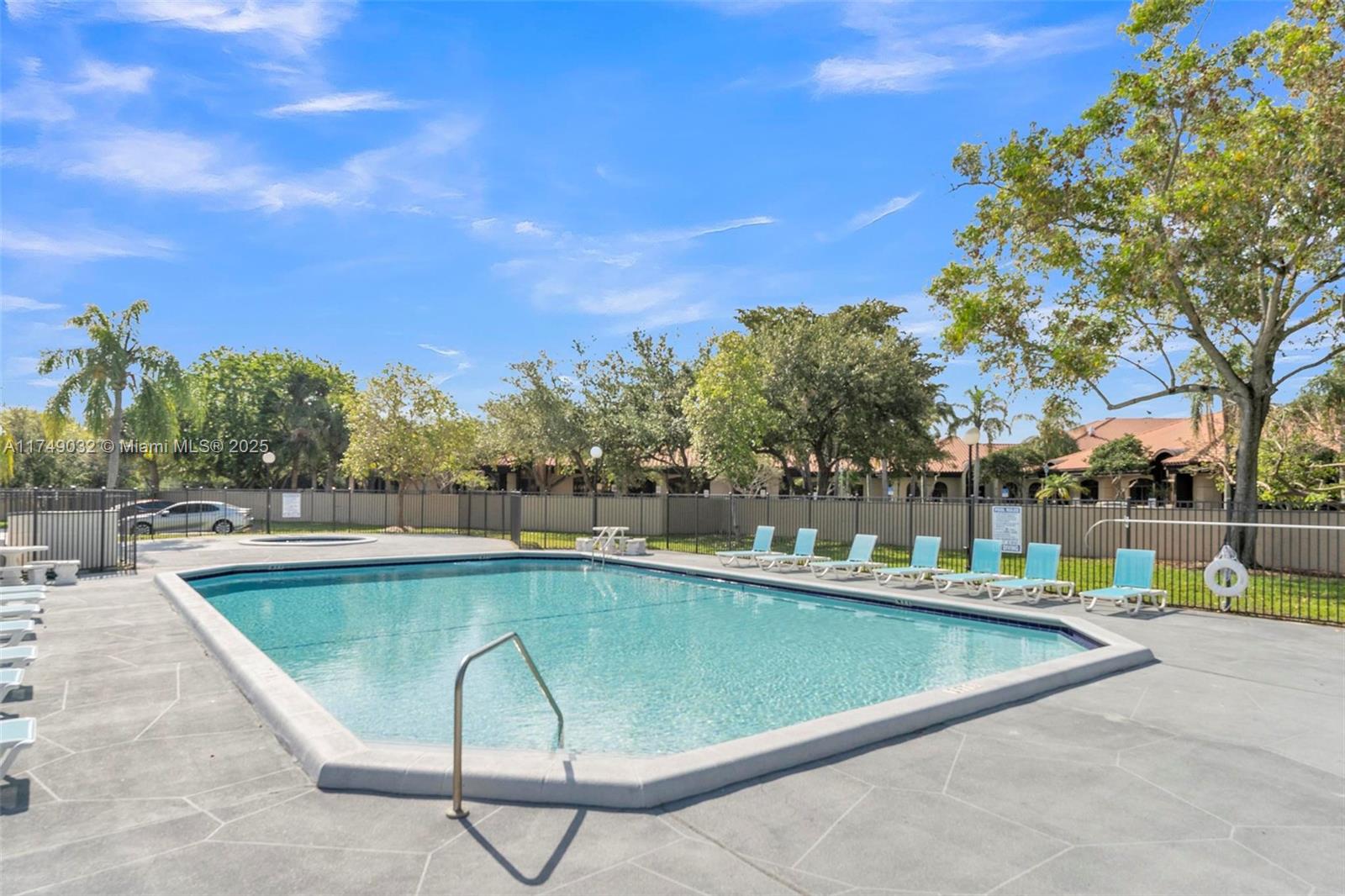 WELLEBY UNIT THIRTEEN - Residential