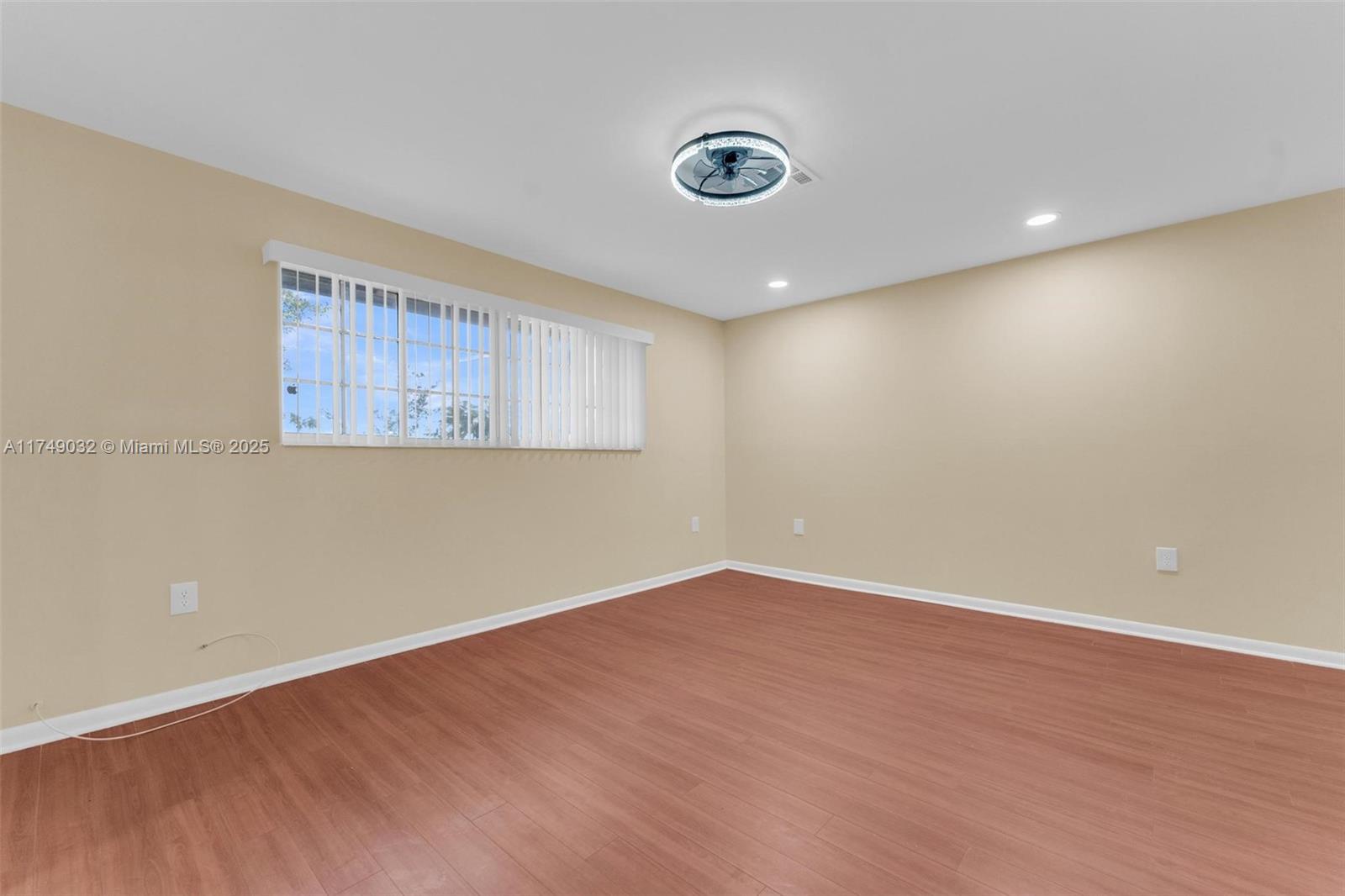 WELLEBY UNIT THIRTEEN - Residential