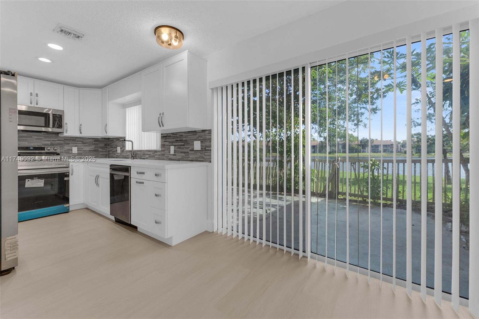 WELLEBY UNIT THIRTEEN - Residential