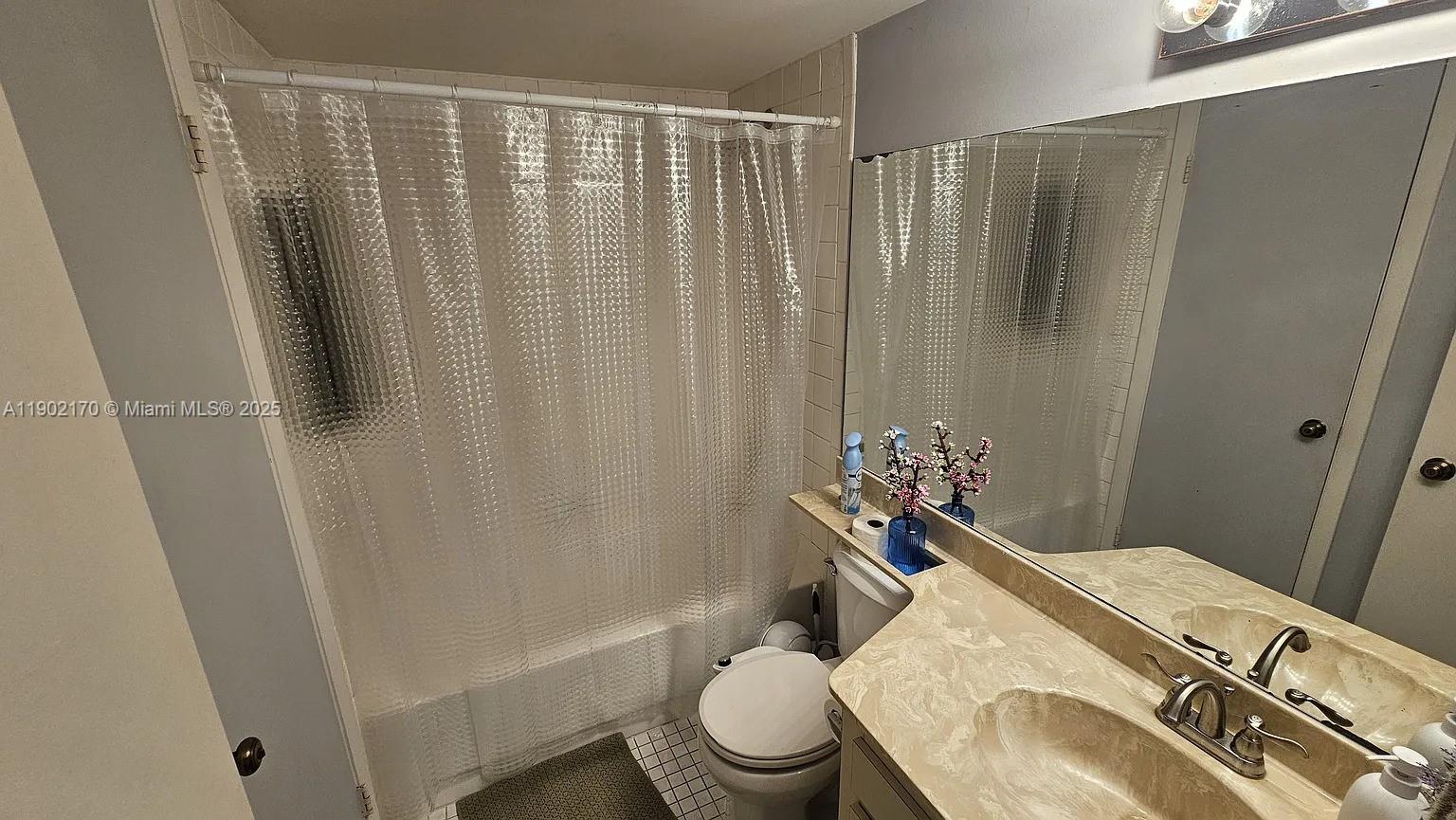 CROSSINGS VILG HOMES COND - Residential Lease