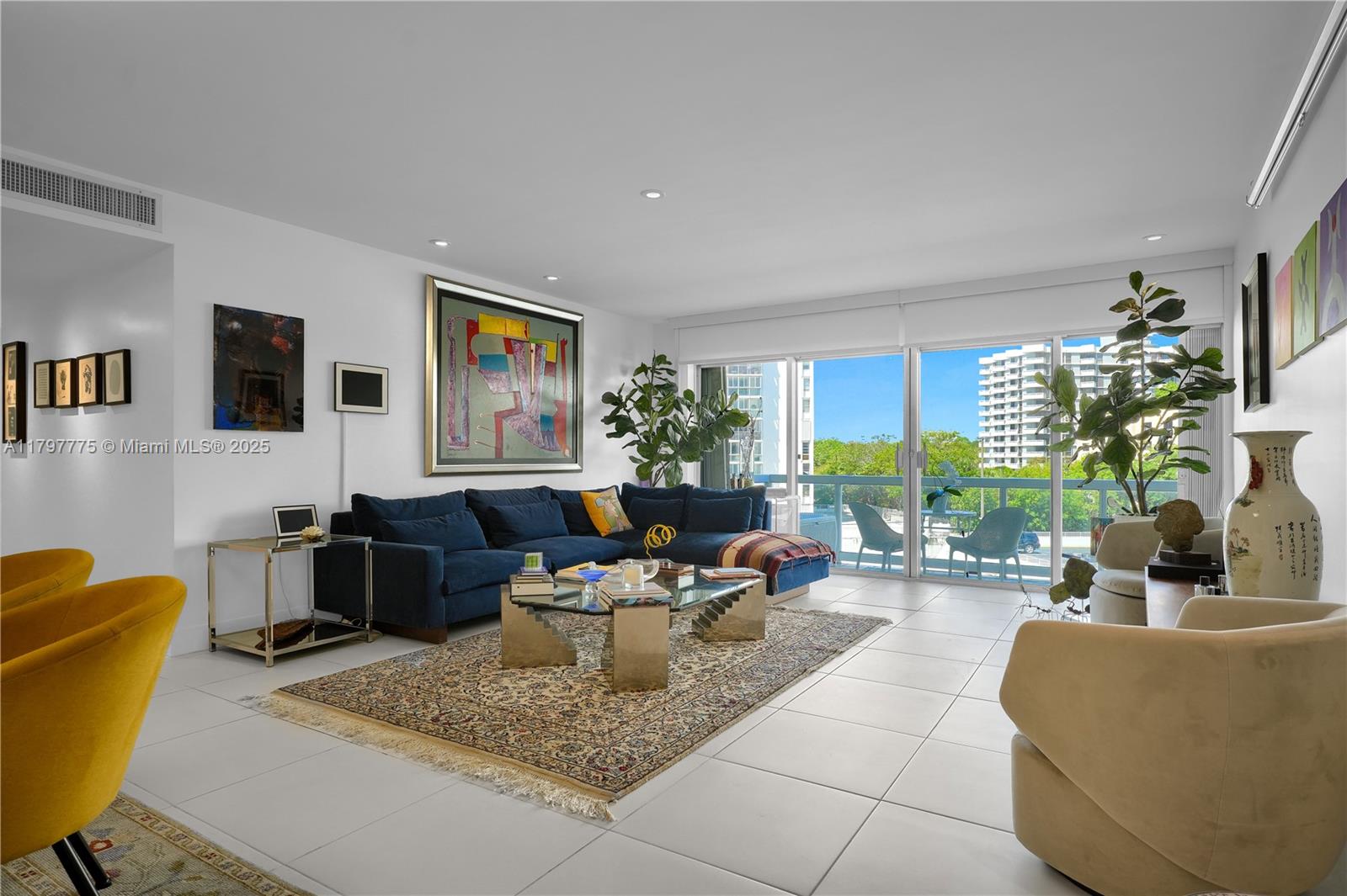 2451 Brickell Ave 4L, Miami, Broward County, Florida - 2 Bedrooms  
2 Bathrooms - 