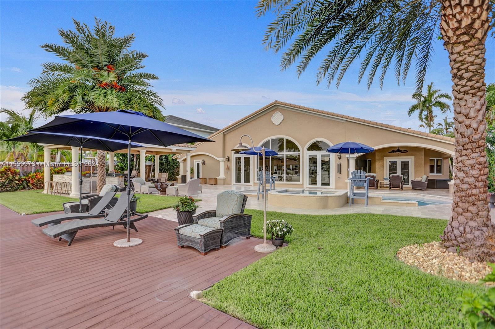 BEVERLY SHORES - Residential