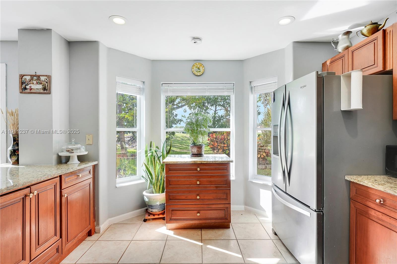 BALMORAL COUNTRY CLUB LAC - Residential