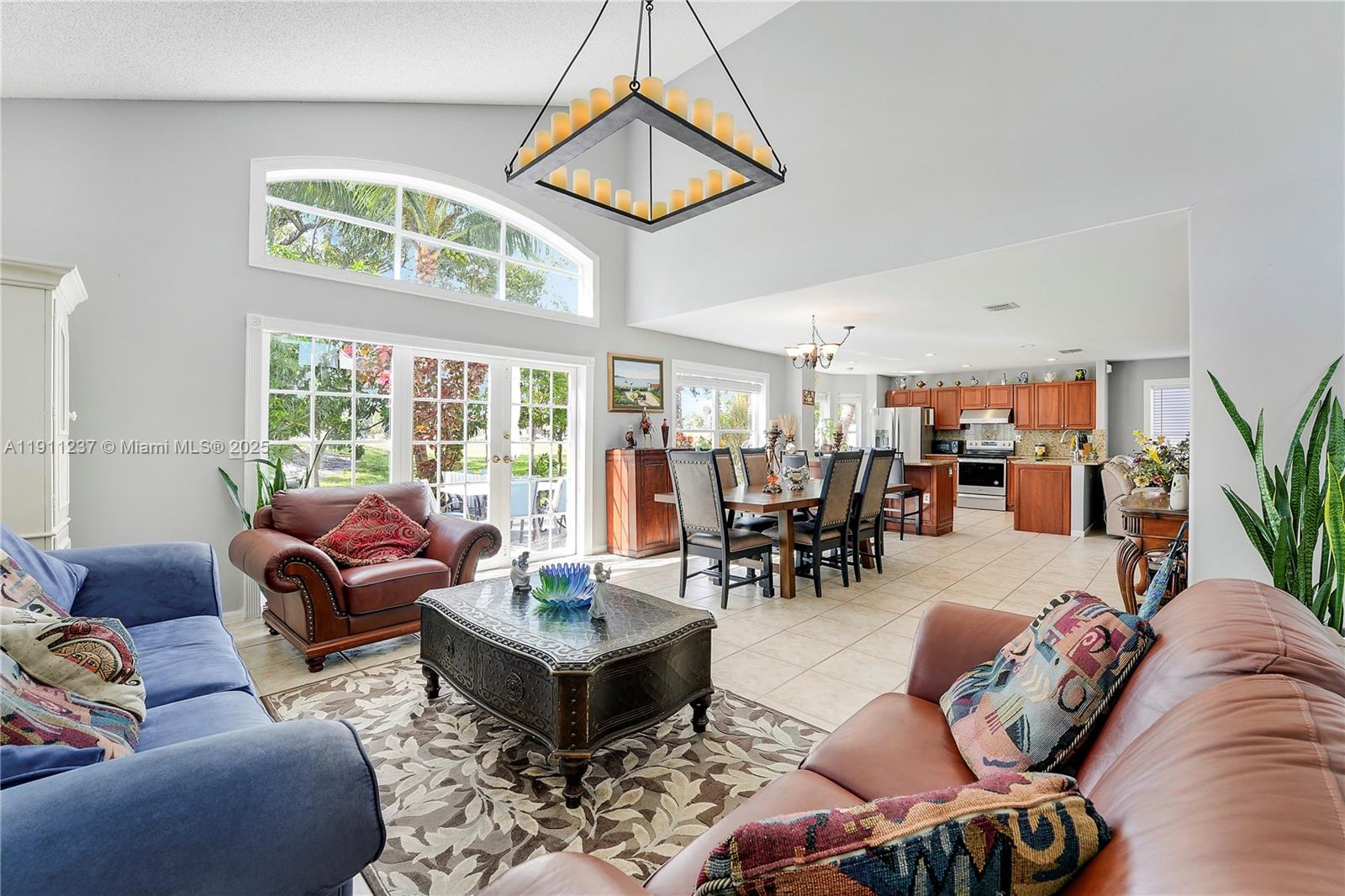 BALMORAL COUNTRY CLUB LAC - Residential