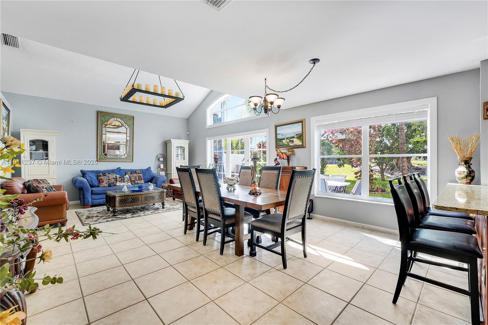 BALMORAL COUNTRY CLUB LAC - Residential