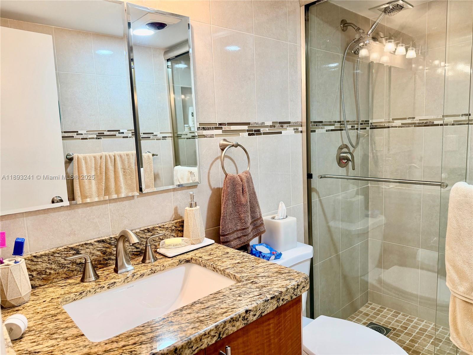 HEMISPHERES CONDO - Residential Lease