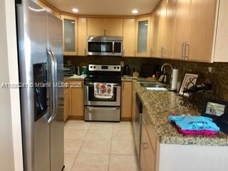 HEMISPHERES CONDO - Residential Lease