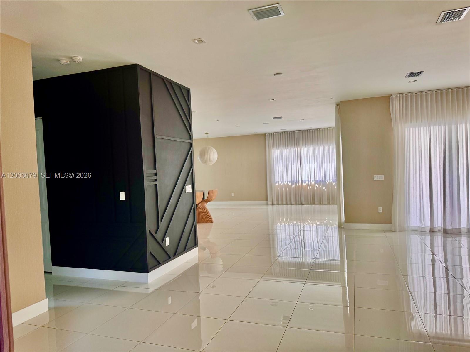 8108 NW 48th Ter 8108