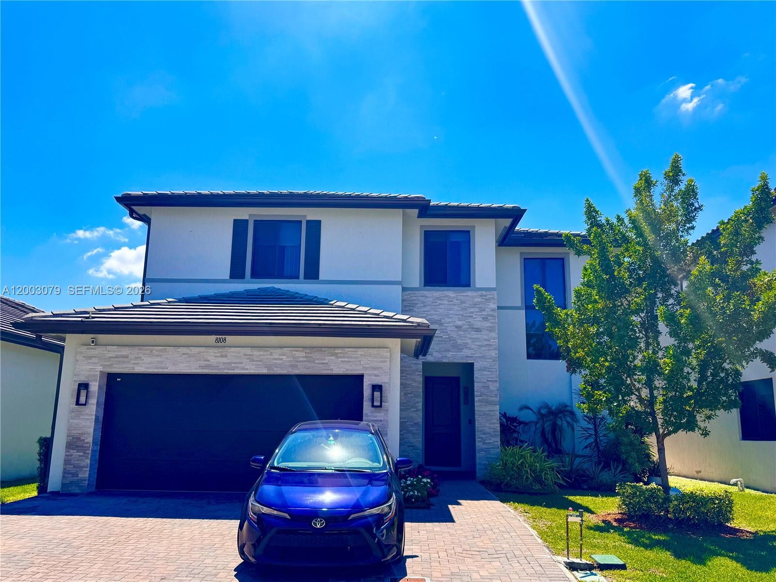 8108 NW 48th Ter 8108