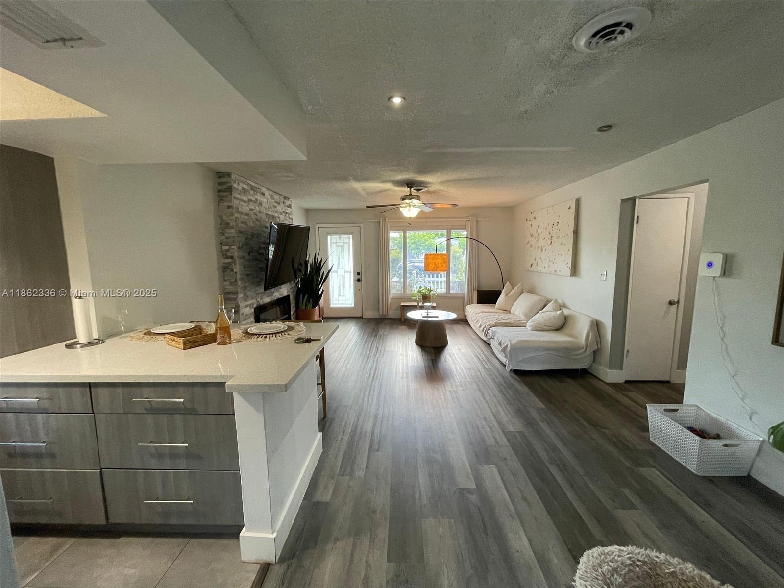 3531 NW 34th Ave