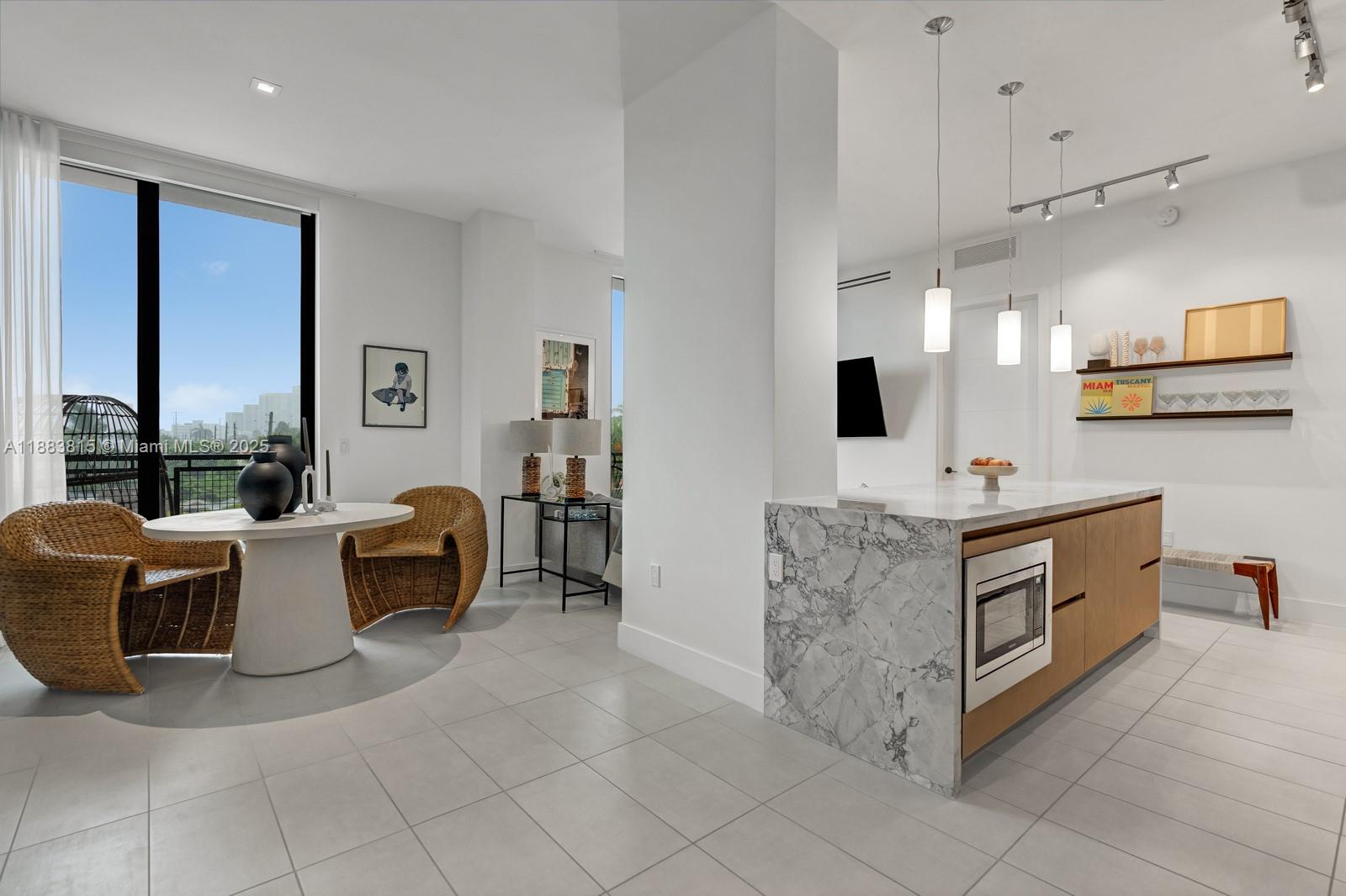 LINCOLN SUB - Residential Lease