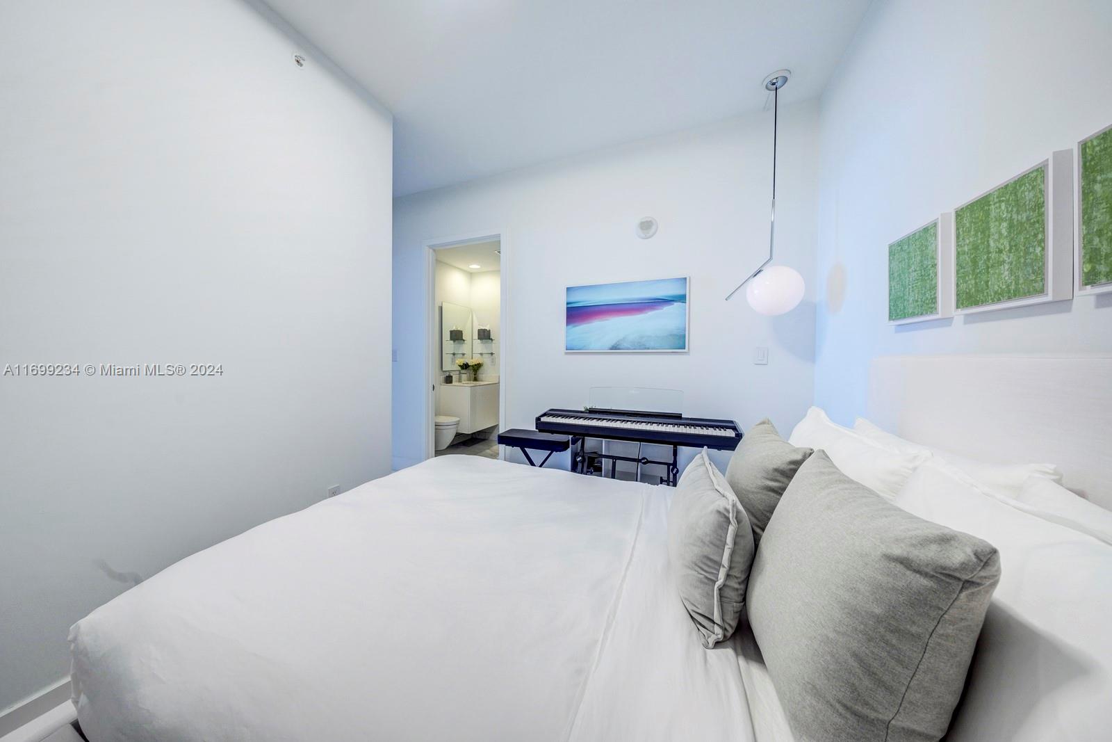 OCEANA BAL HARBOUR CONDO - Residential