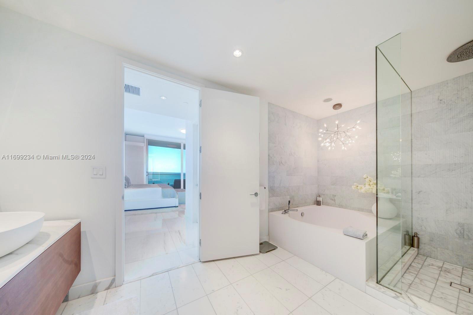 OCEANA BAL HARBOUR CONDO - Residential