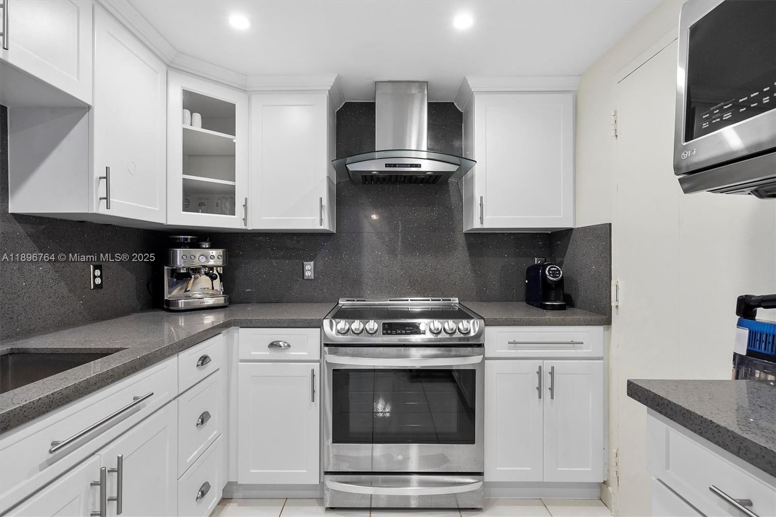 HEMISPHERES CONDO - Residential Lease