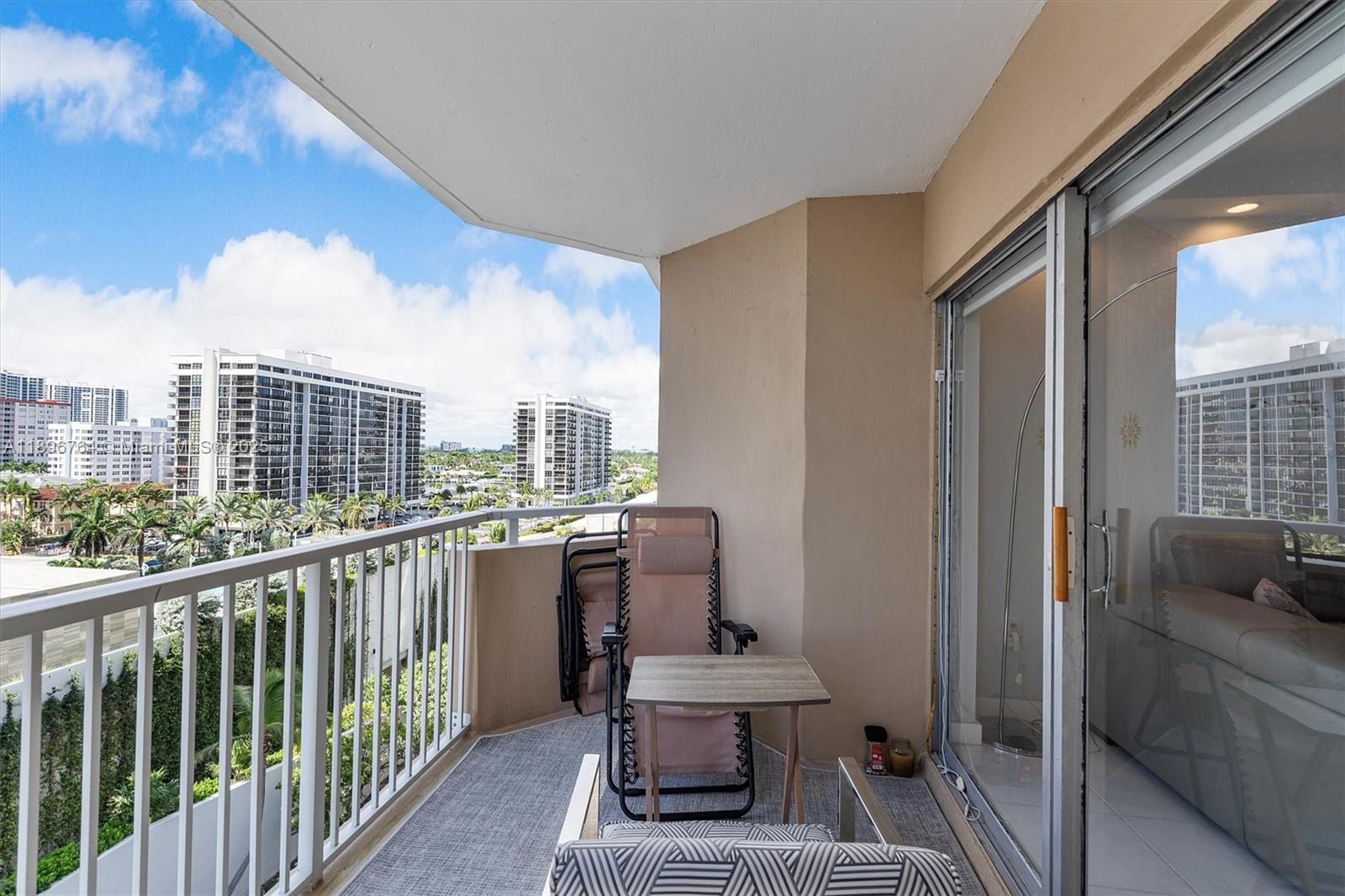 HEMISPHERES CONDO - Residential Lease