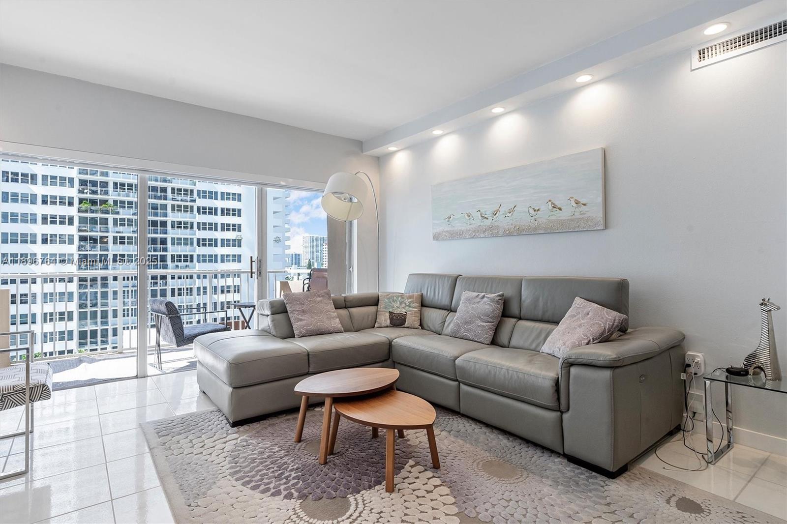 HEMISPHERES CONDO - Residential Lease