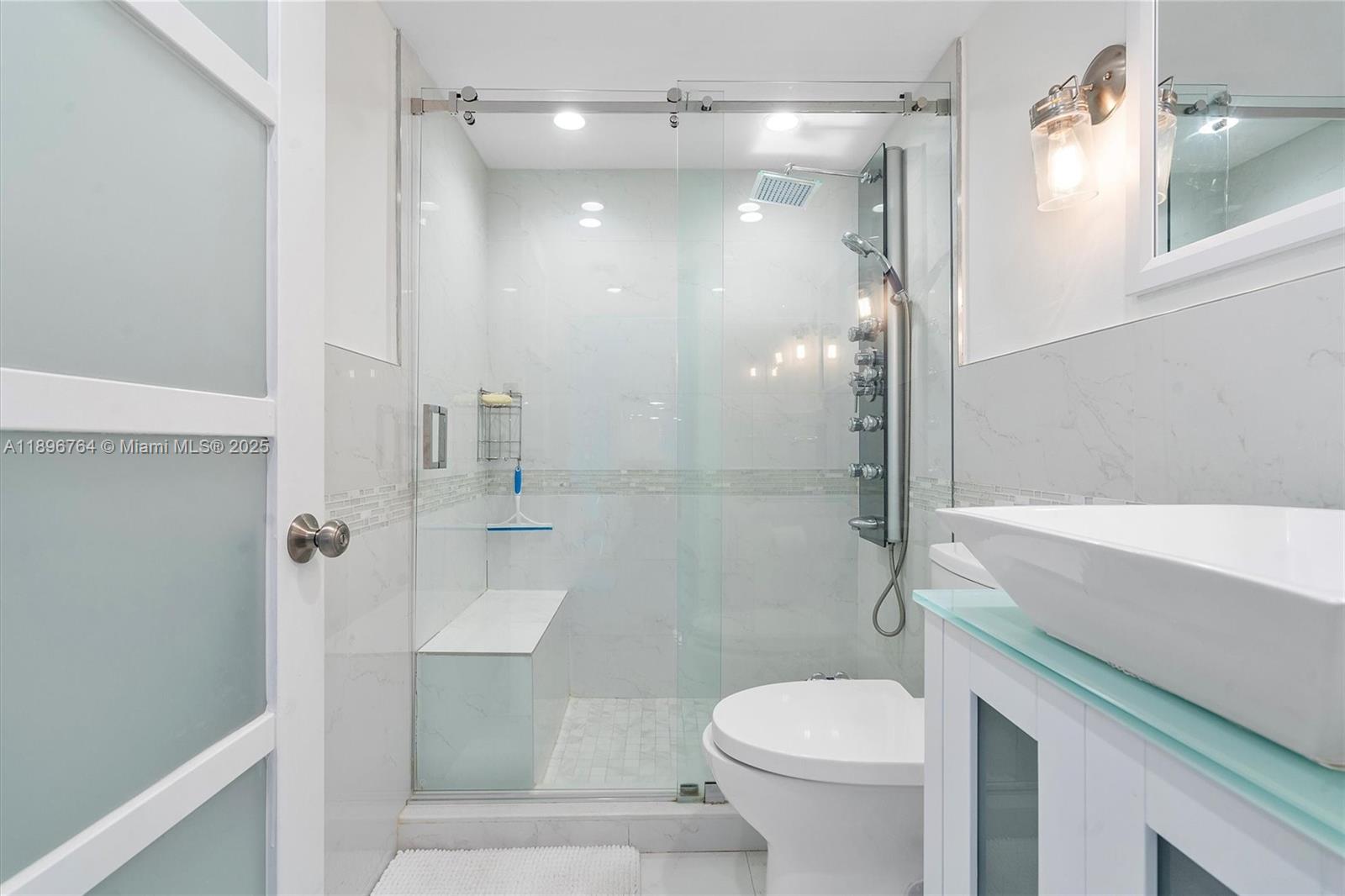 HEMISPHERES CONDO - Residential Lease