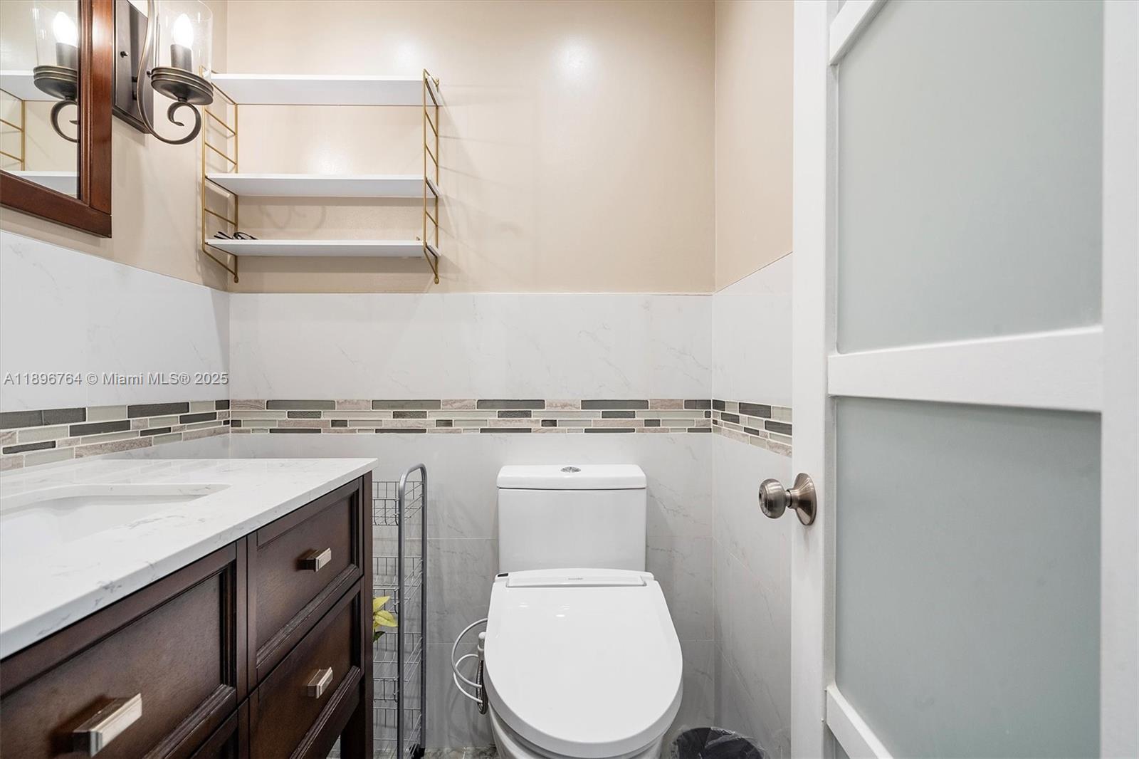 HEMISPHERES CONDO - Residential Lease