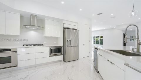 711 Sunset Rd 711 Coral Gables FL 33143