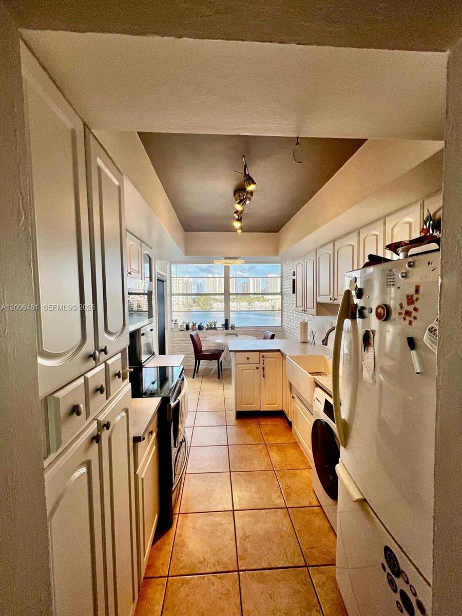 DEL PRADO MARINA - Residential