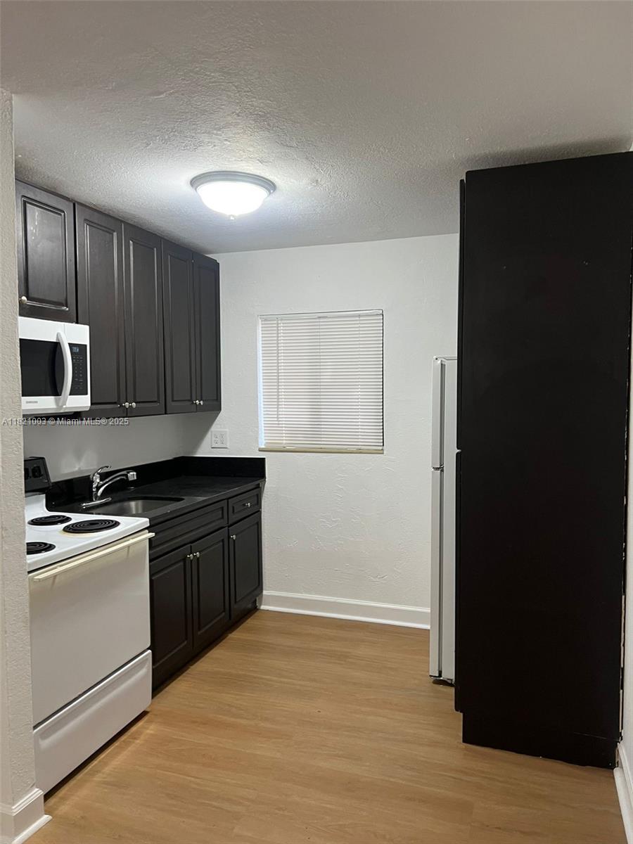 Rental Property at 180 Ne 71st St 2, Miami, Broward County, Florida - Bedrooms: 2 
Bathrooms: 1  - $2,100 MO.
