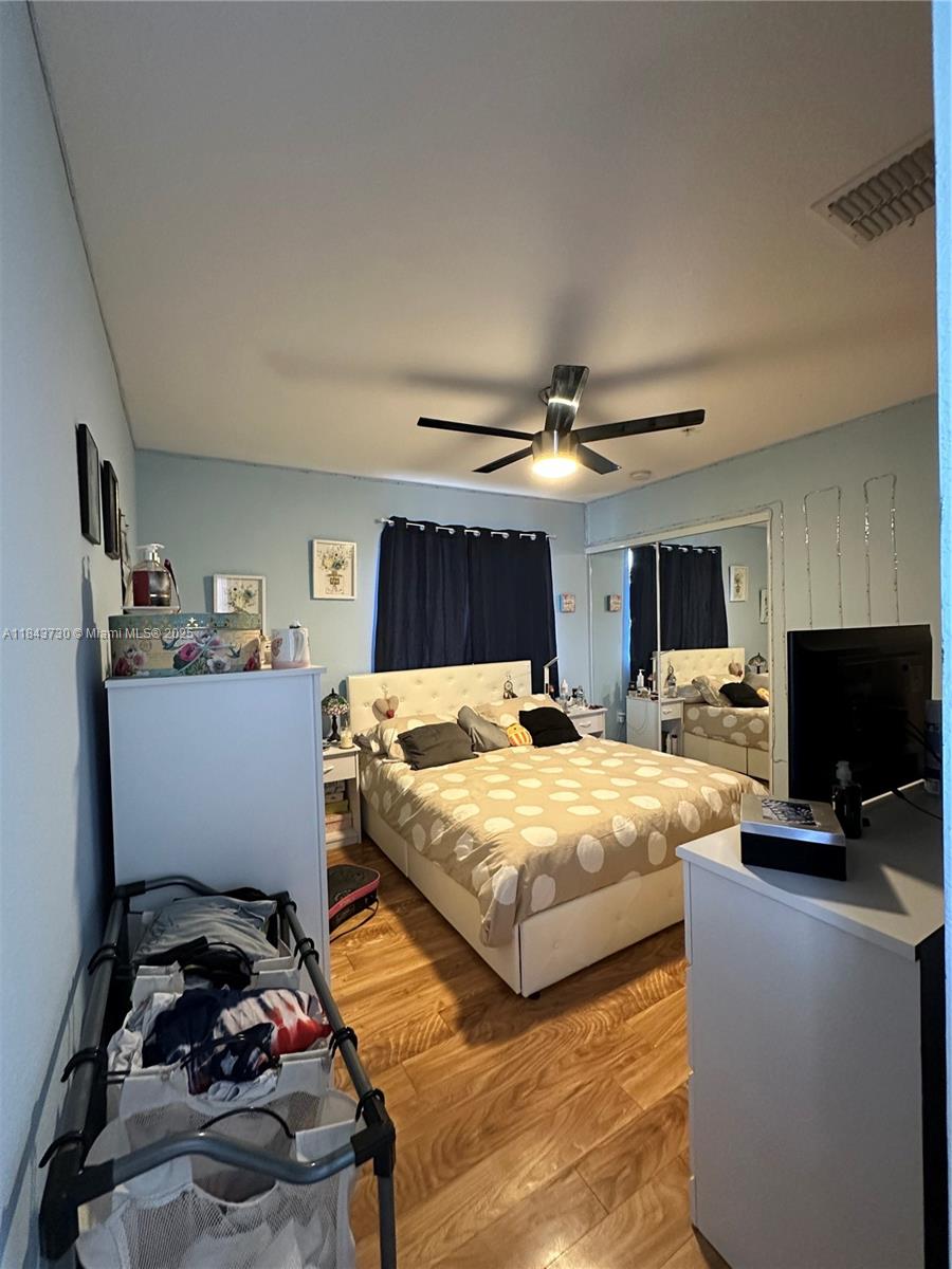 HIGHLAND PARK VILLAGE CON - Residential