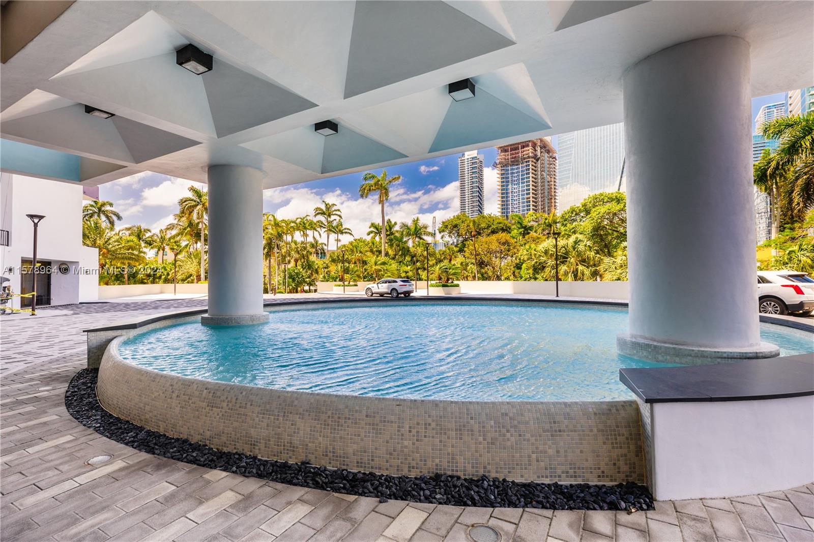 VILLA REGINA CONDO - Residential