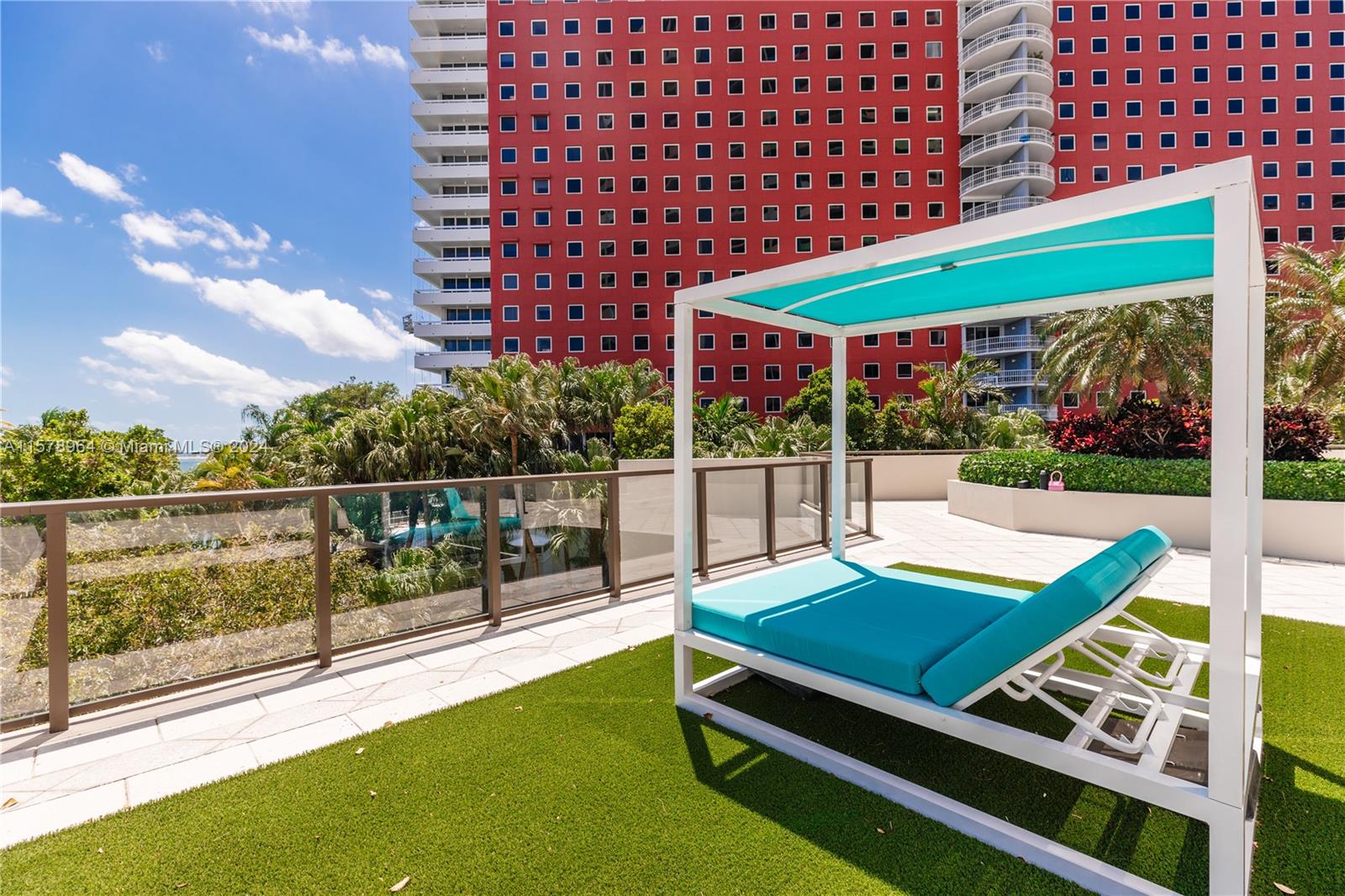 VILLA REGINA CONDO - Residential