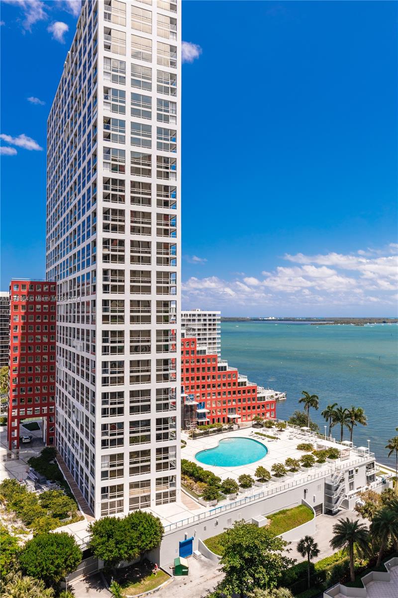 VILLA REGINA CONDO - Residential