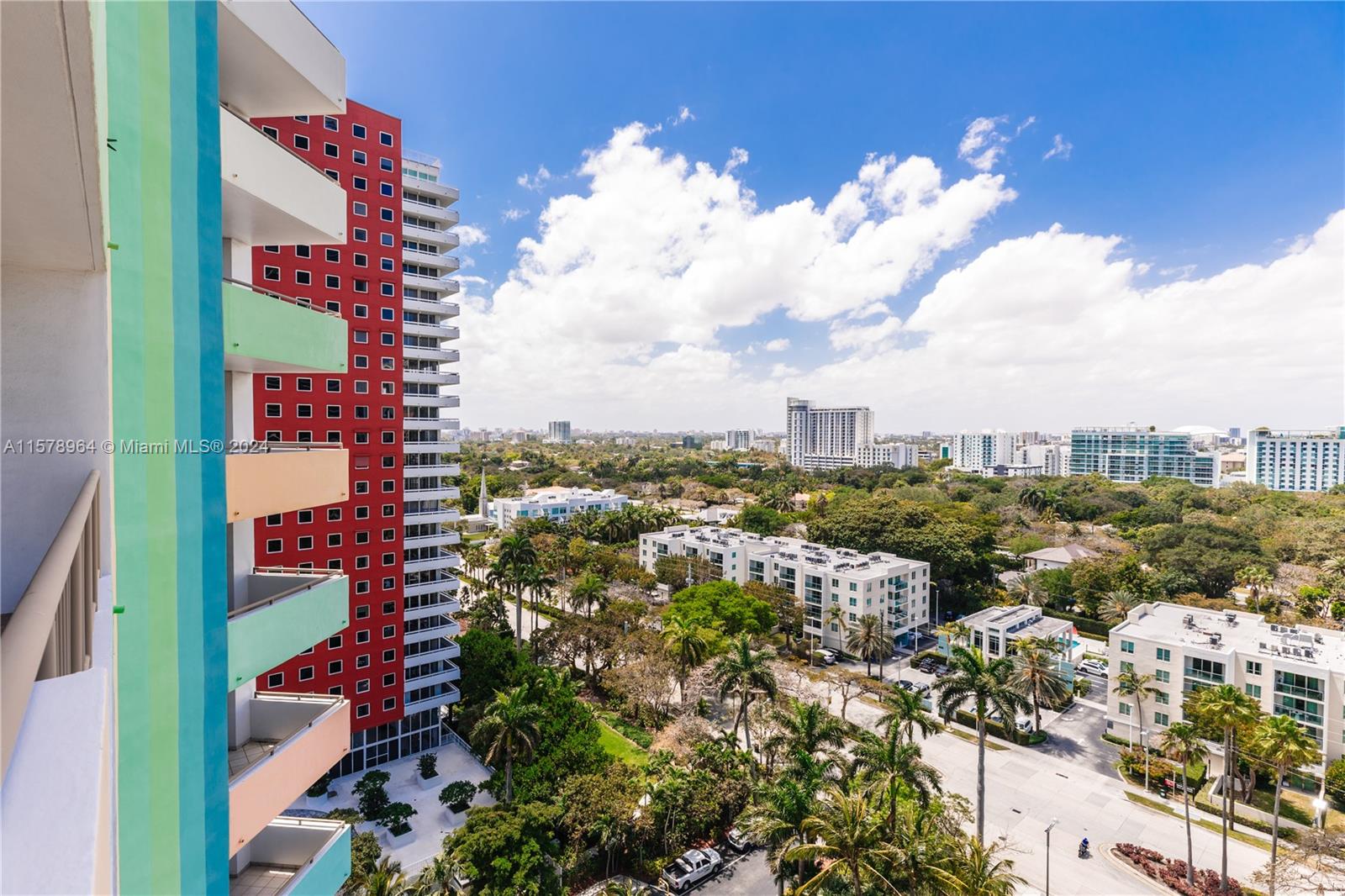 VILLA REGINA CONDO - Residential