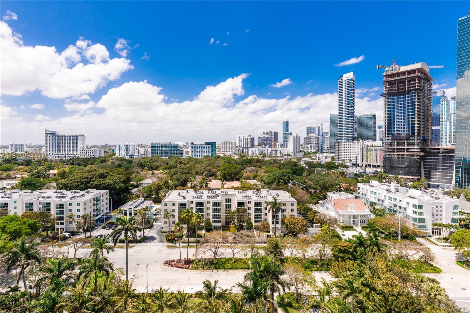 VILLA REGINA CONDO - Residential