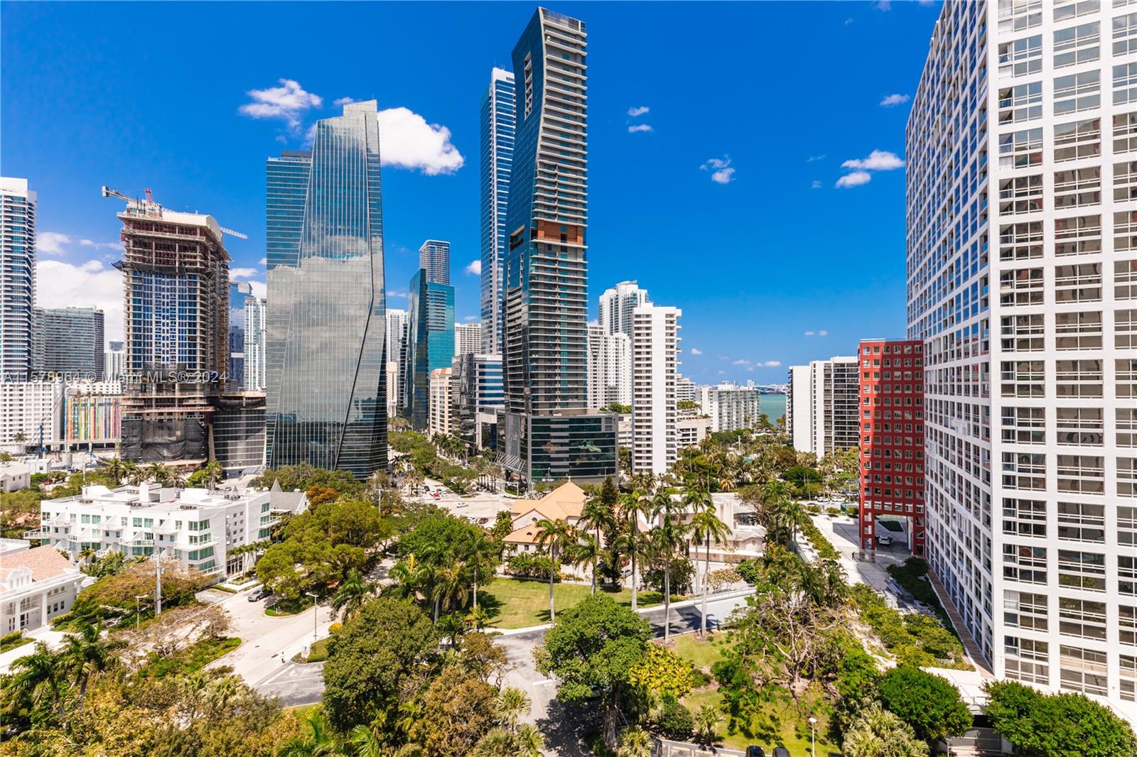 VILLA REGINA CONDO - Residential