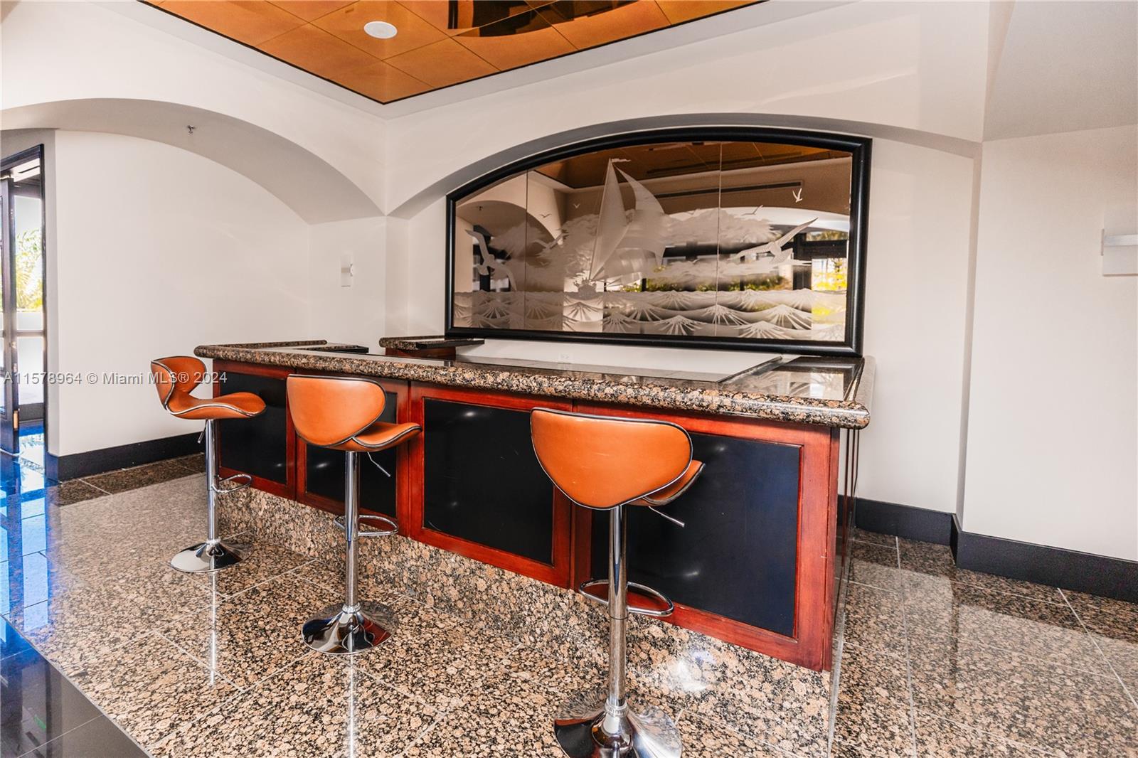 VILLA REGINA CONDO - Residential